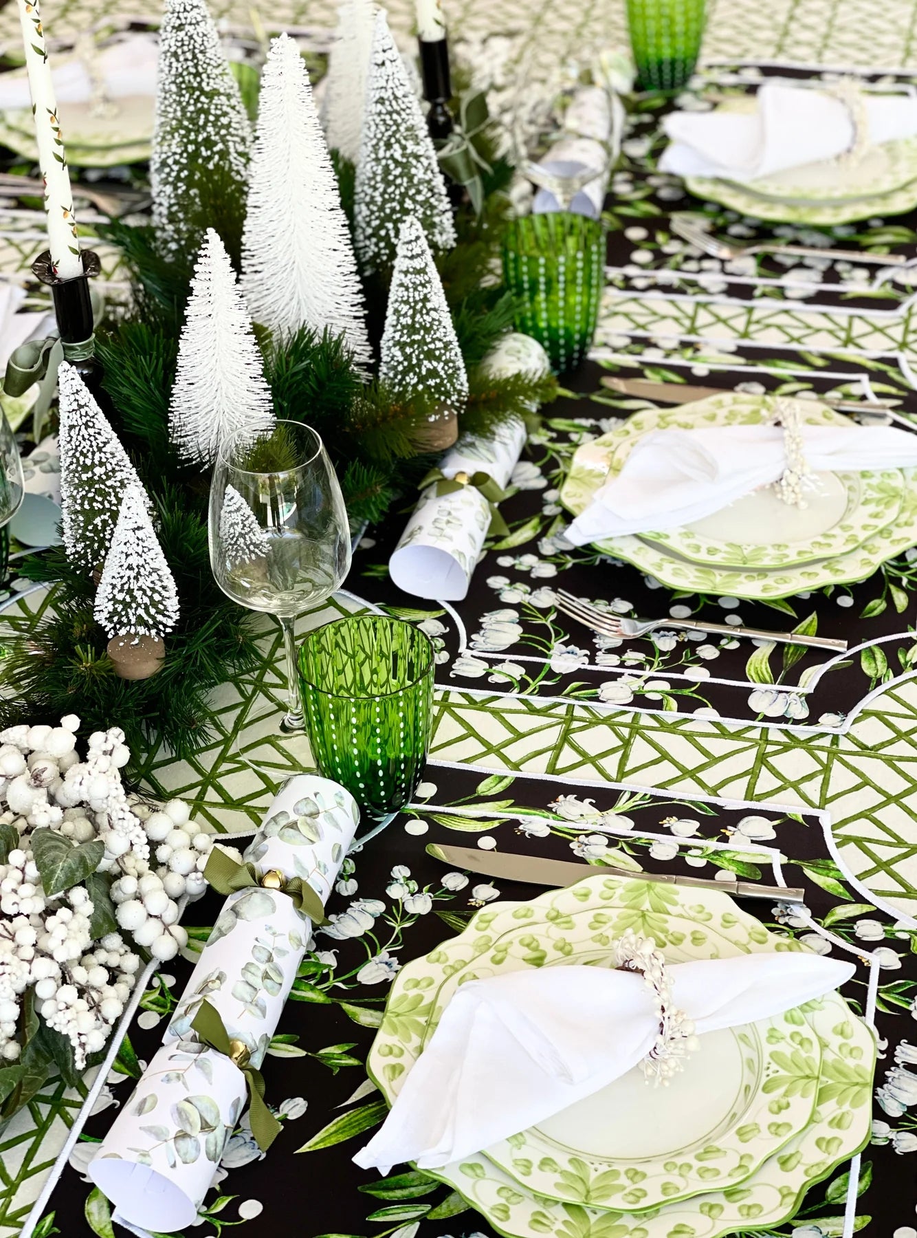 High Tea 4pc Placemat Set Winter Lily