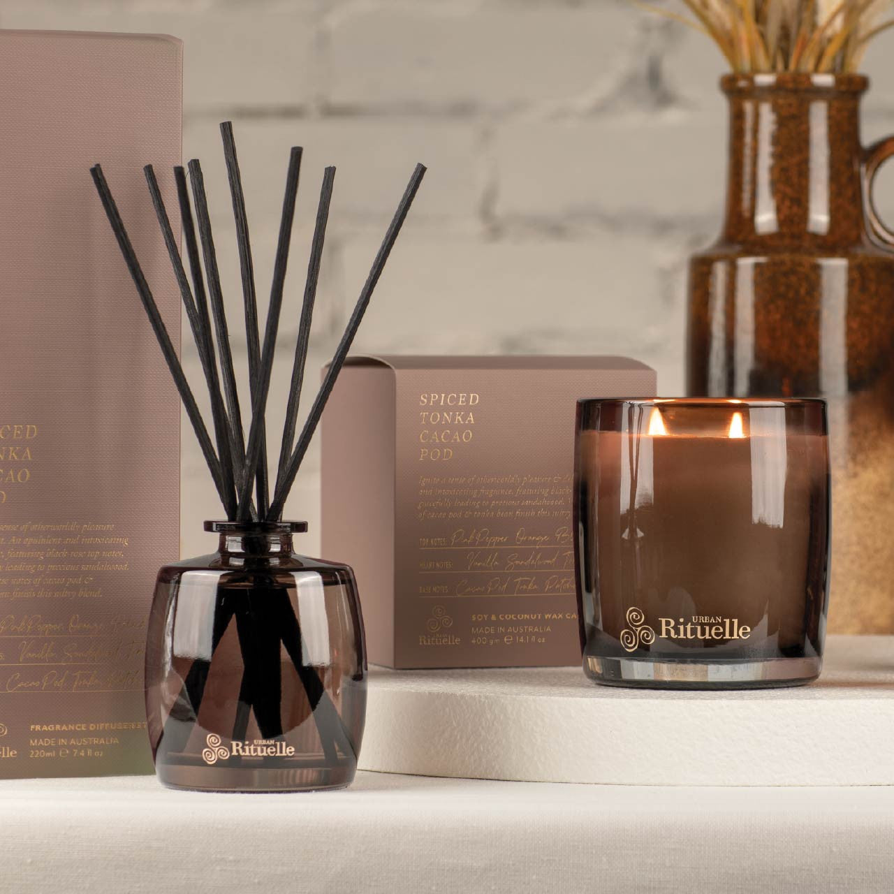 Urban Rituelle Scented Candle Spiced Tonka & Cacao Pod 140gram