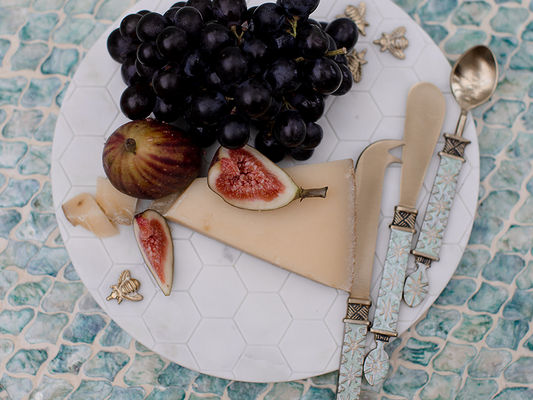 Marble beehive round serving/cheese board