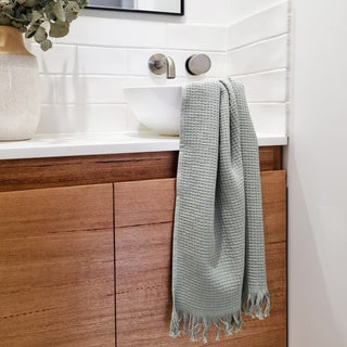 J.Elliot Camilla set of 2 pistachio Bath hand towels