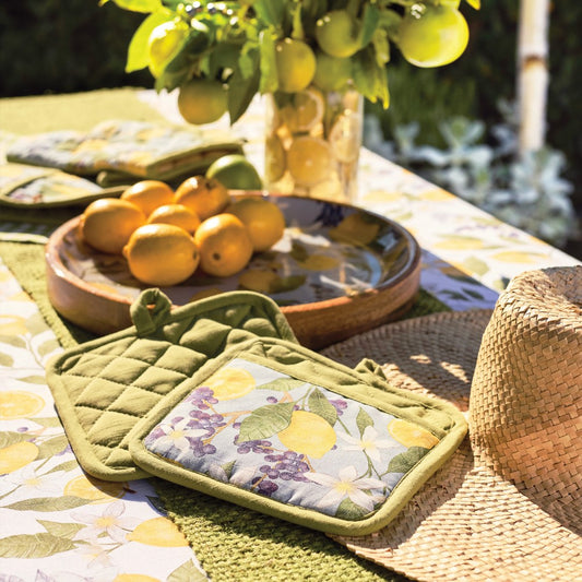 J Elliot Lemon tablecloth white multi 150 x 250cm