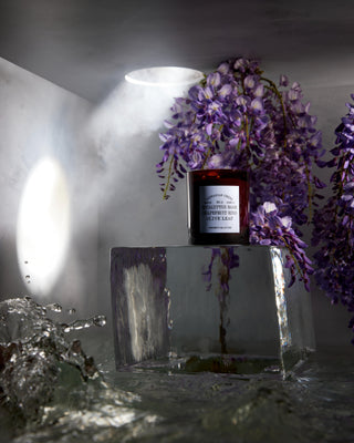 Hunter Candles Scented Candle No. 4 Tasmanian Creek / Eucalyptus Bark, Grapefruit Rind, Olive Leaf