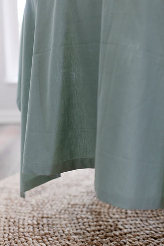 Stunning Sage Tablecloth 150cm x150cm