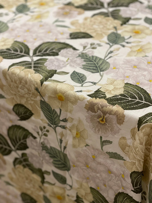 100% Linen tablecloth- "fleur"